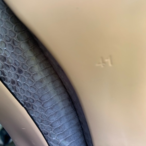 VICKIE Hong Kong Snakeskin Peep-Toe Pumps - Picture 11 of 12